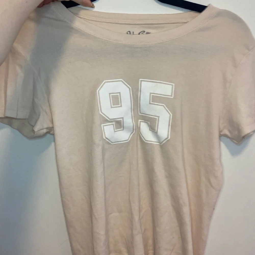 Brandy melville light baby pink top - Picture 4 of 4